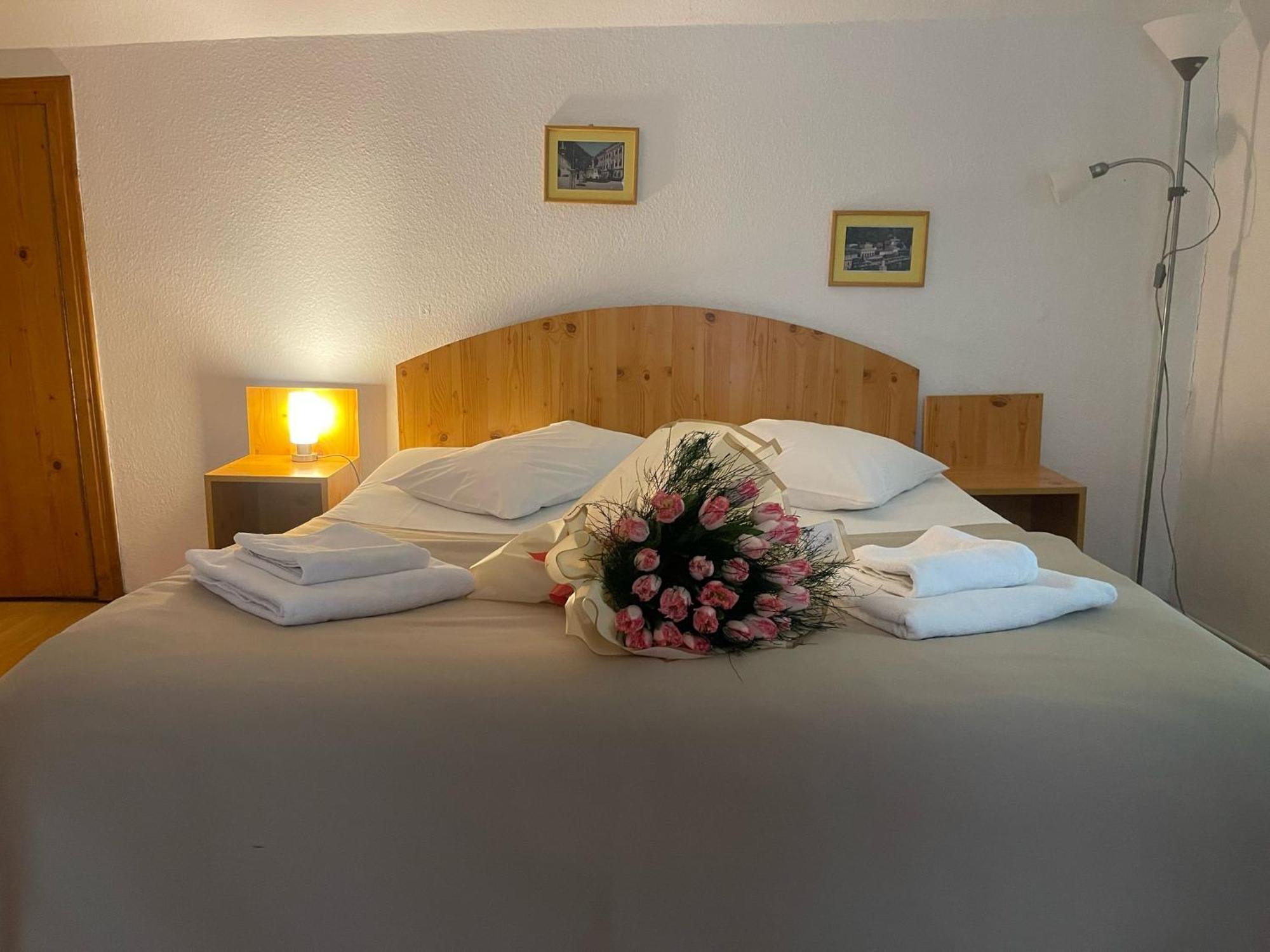 Pensiunea Casa Dimitrios-Băile Herculane Esterno foto
